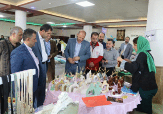 افتتاح نمایشگاه محصولات فرهنگی و هنری در شهرستان رضوانشهر